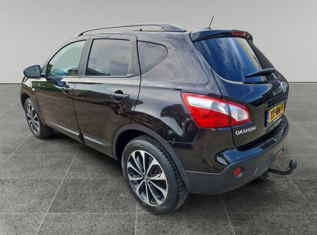 Nissan QASHQAI 1.6 Tech View (bj 2014), Gebruikt, 1225 kg, 4 cilinders, Leder en Stof