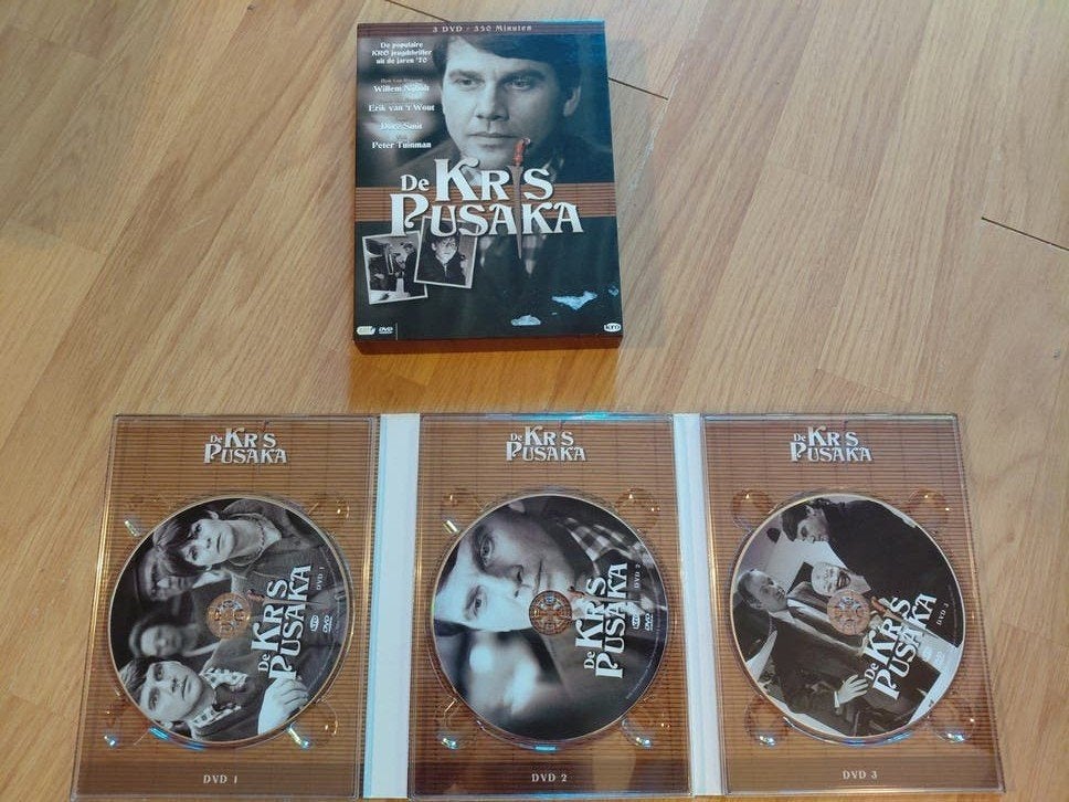 KRO tv serie KRIS PUSAKA Nijholt jaren '70, Cd's en Dvd's, Dvd's | Tv en Series, Alle leeftijden, Ophalen of Verzenden, Zo goed als nieuw