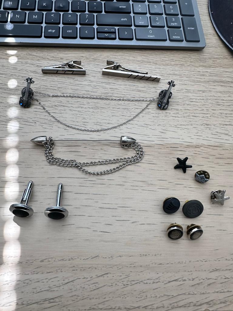 Diverse Heren Accessoires: Manchetknopen, Spelden, Stropdask, Ophalen of Verzenden, Gebruikt, Overige materialen