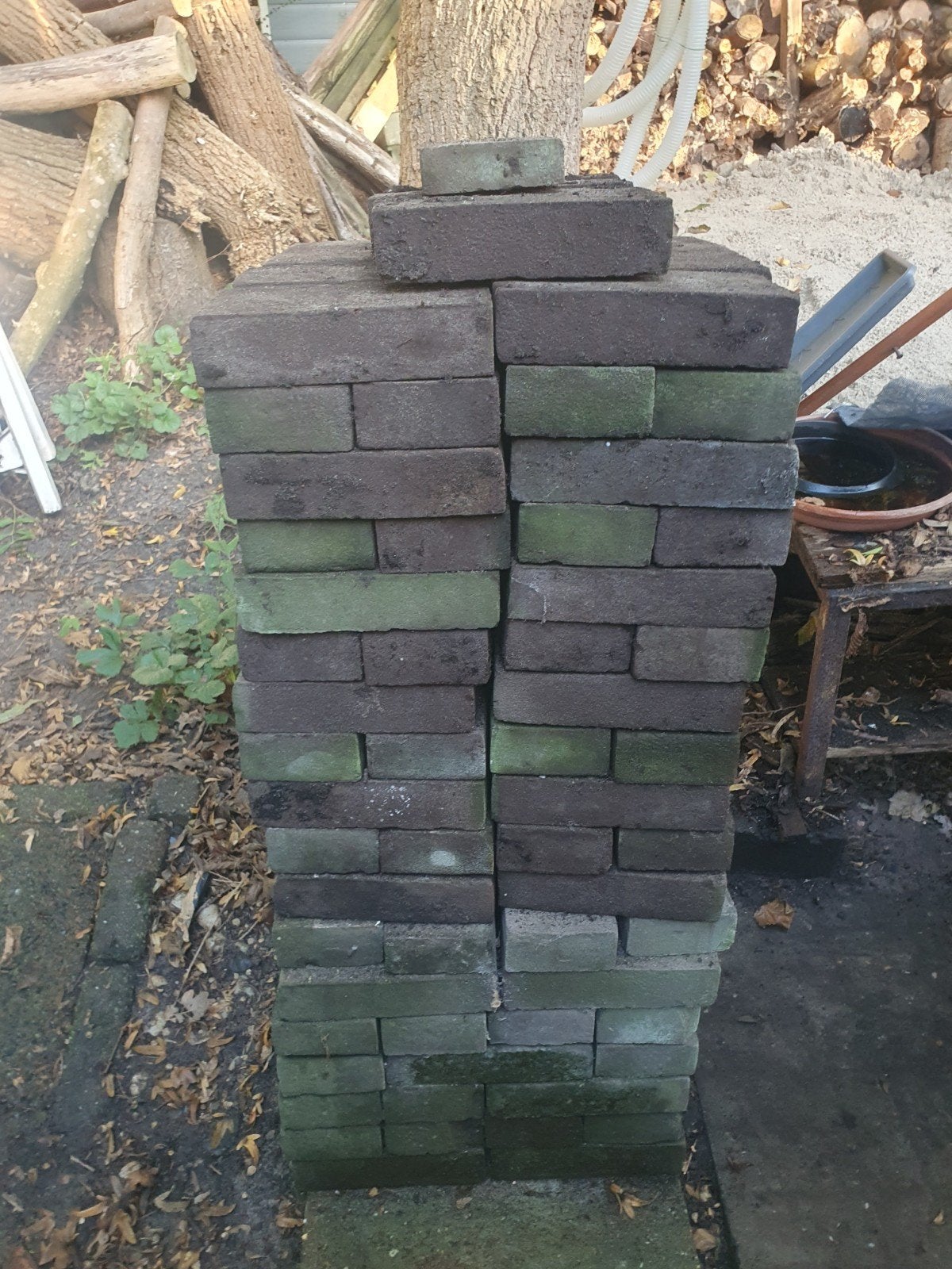 Ruim 140 waaltjes / bakstenen - 20x10x5 cm, Ophalen, Gebruikt, Overige materialen, Klinkers