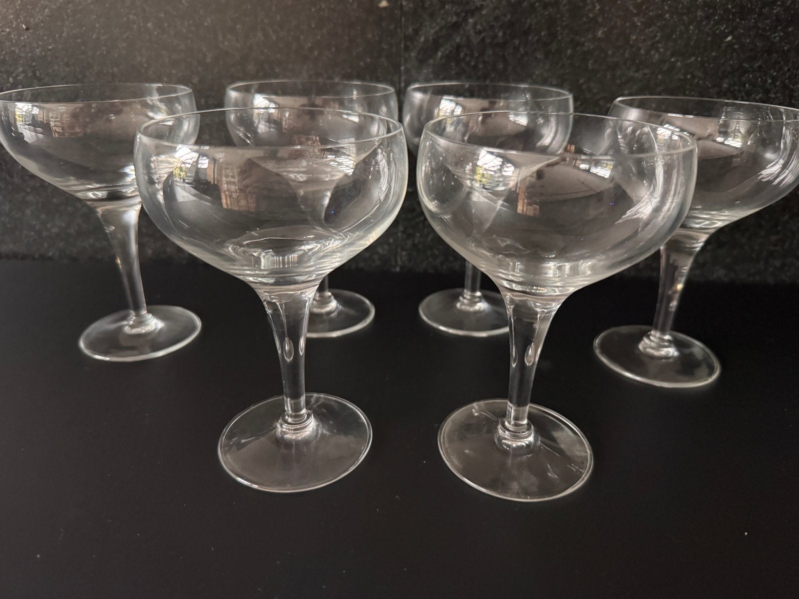 Zes mooie glazen ijscoupes - niet gebruikt, Ophalen of Verzenden, Nieuw, Glas, Glas of Glazen