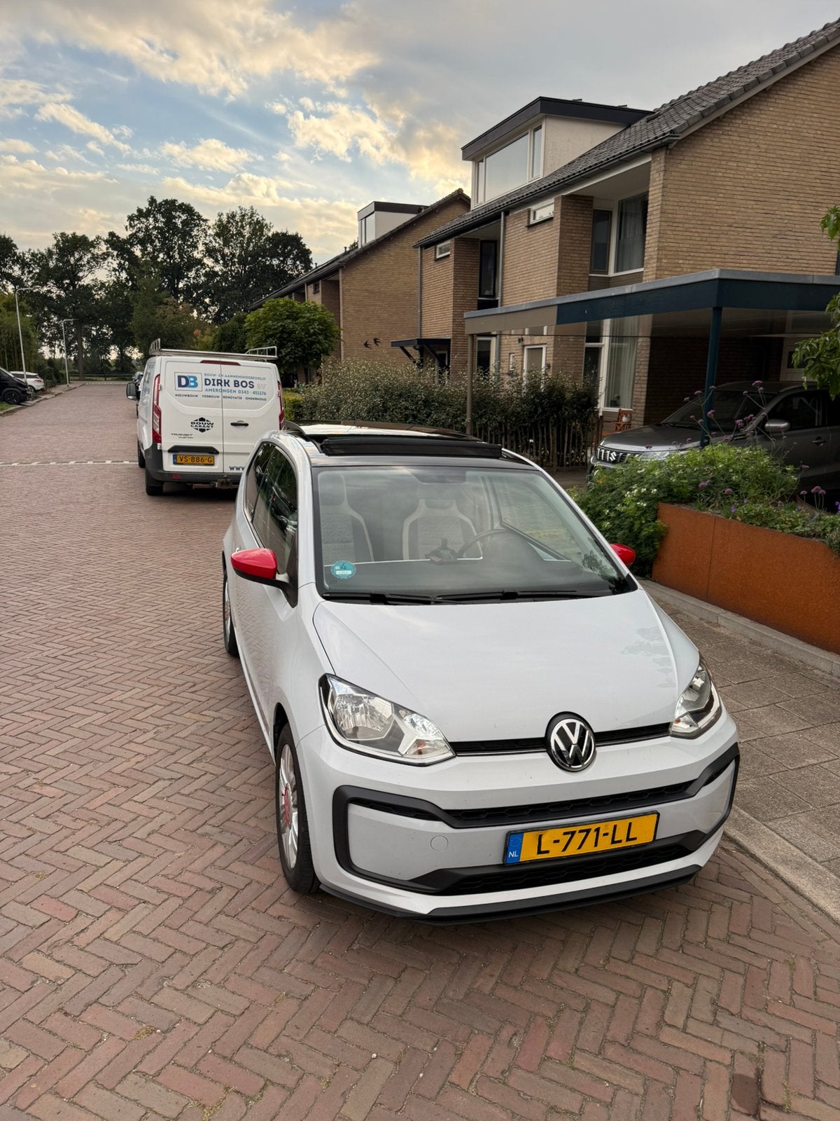 Volkswagen up! 1.0 TSI 90PK Beats 2016, Auto's, Voorwielaandrijving, 4 stoelen, Handgeschakeld, Particulier