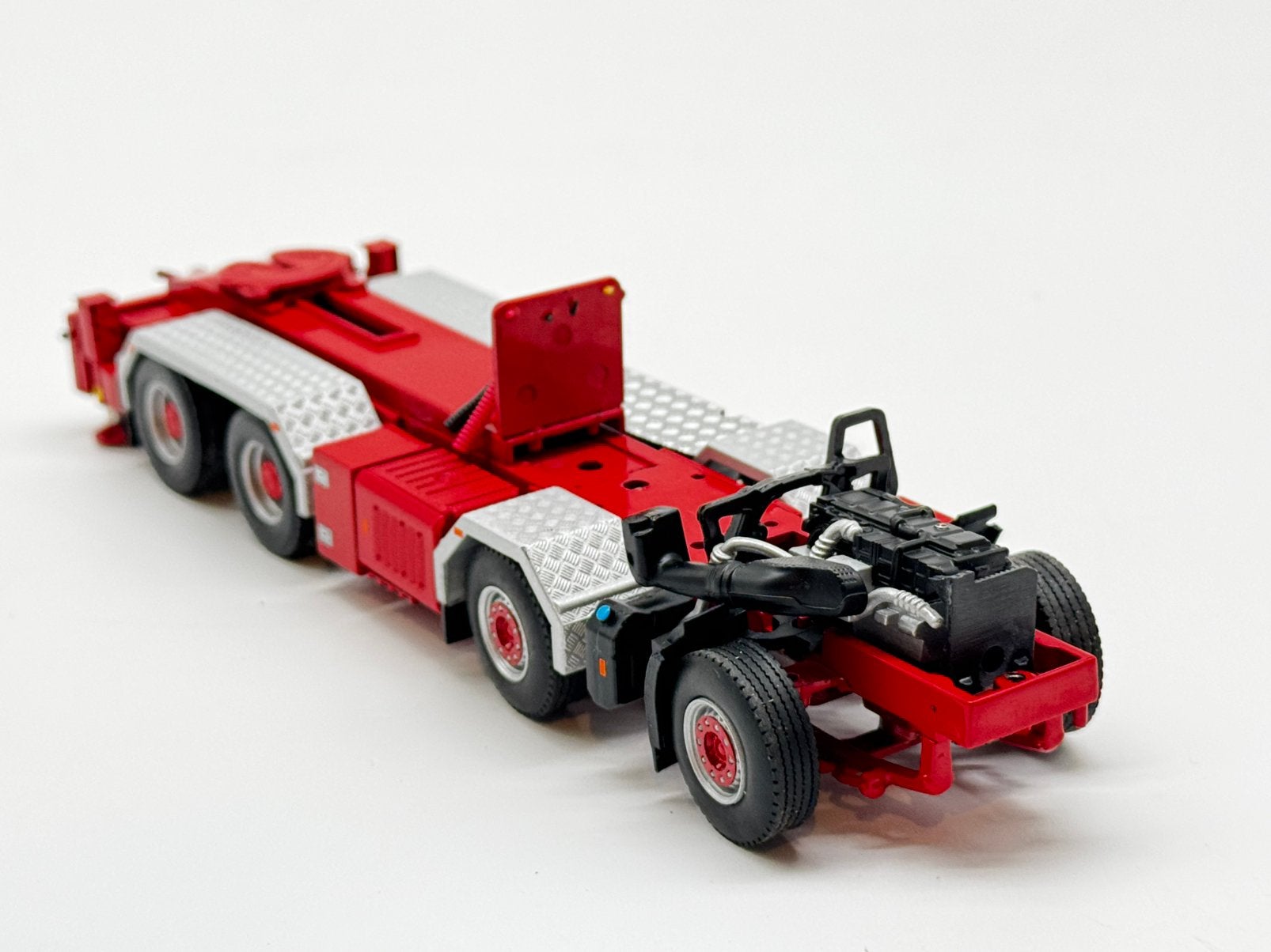 WSI chassis VERBOUW 8x4 + stempelpoten, Hobby en Vrije tijd, Modelauto's | 1:50, ., Nieuw, Ophalen of Verzenden, .