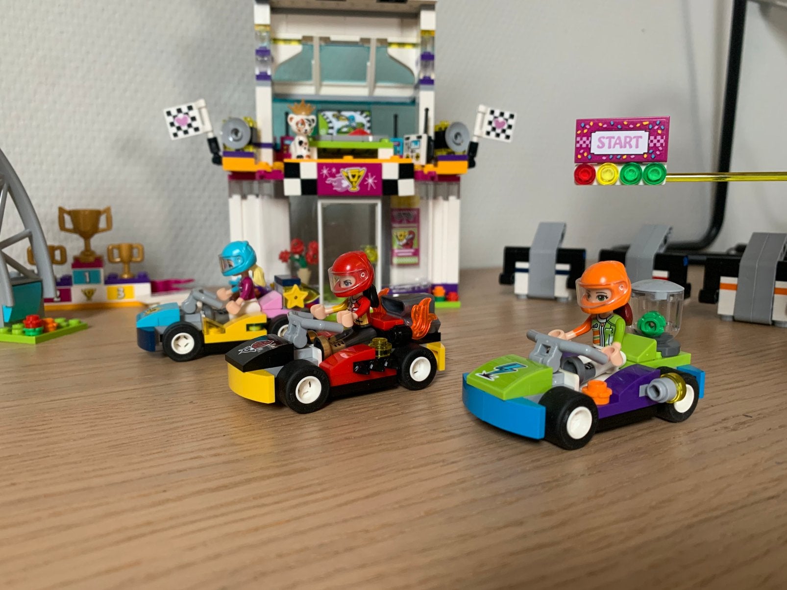 Lego friends racebaan 41352, Compleet, Lego, Friends, Ophalen of Verzenden