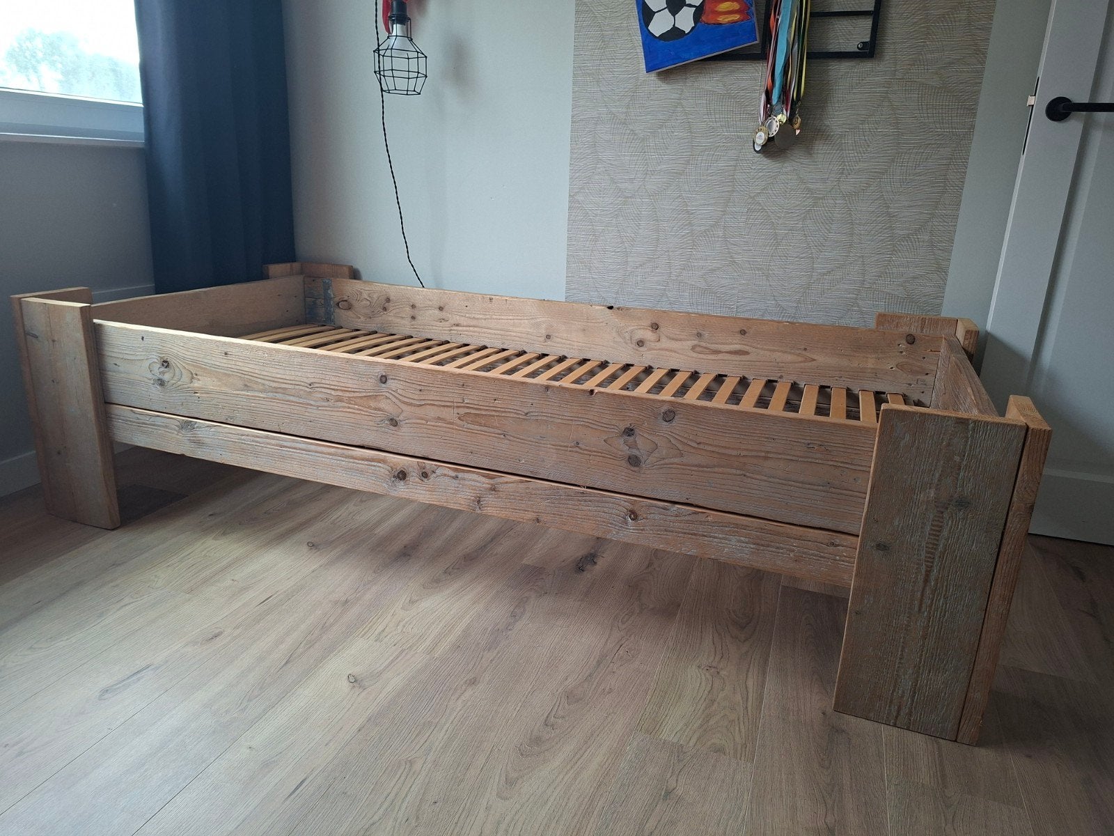 Steigerhouten bed met lattenbodem 90x200 cm, Ophalen, Gebruikt, 90 cm, Eenpersoons