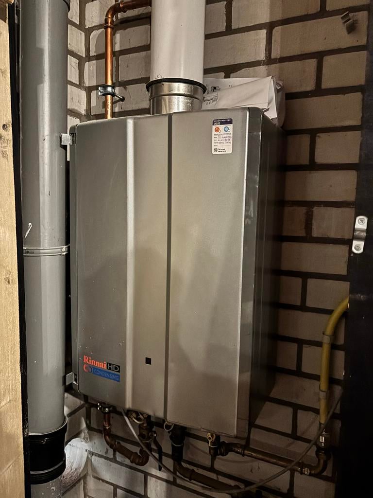 Rinnai HD Condensing Doorstroomtoestel Geiser, Doe-het-zelf en Verbouw, Geisers en Boilers, Ophalen, Gebruikt, Aardgas, Geiser