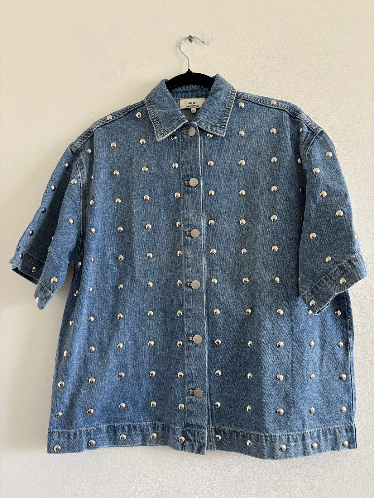 Shoeby X Lizzy van der Ligt Denim Blouse met Studs, Ophalen of Verzenden, Nieuw, Maat 34 (XS) of kleiner, Blauw