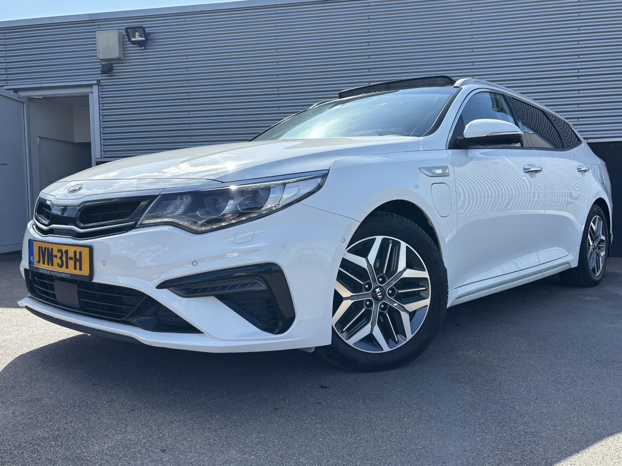 Kia Optima Sportswagon 2.0 GDI PHEV ExecutiveLine Schuif/kan, Auto's, Kia, Gebruikt, Euro 6, Lichtsensor, Wit