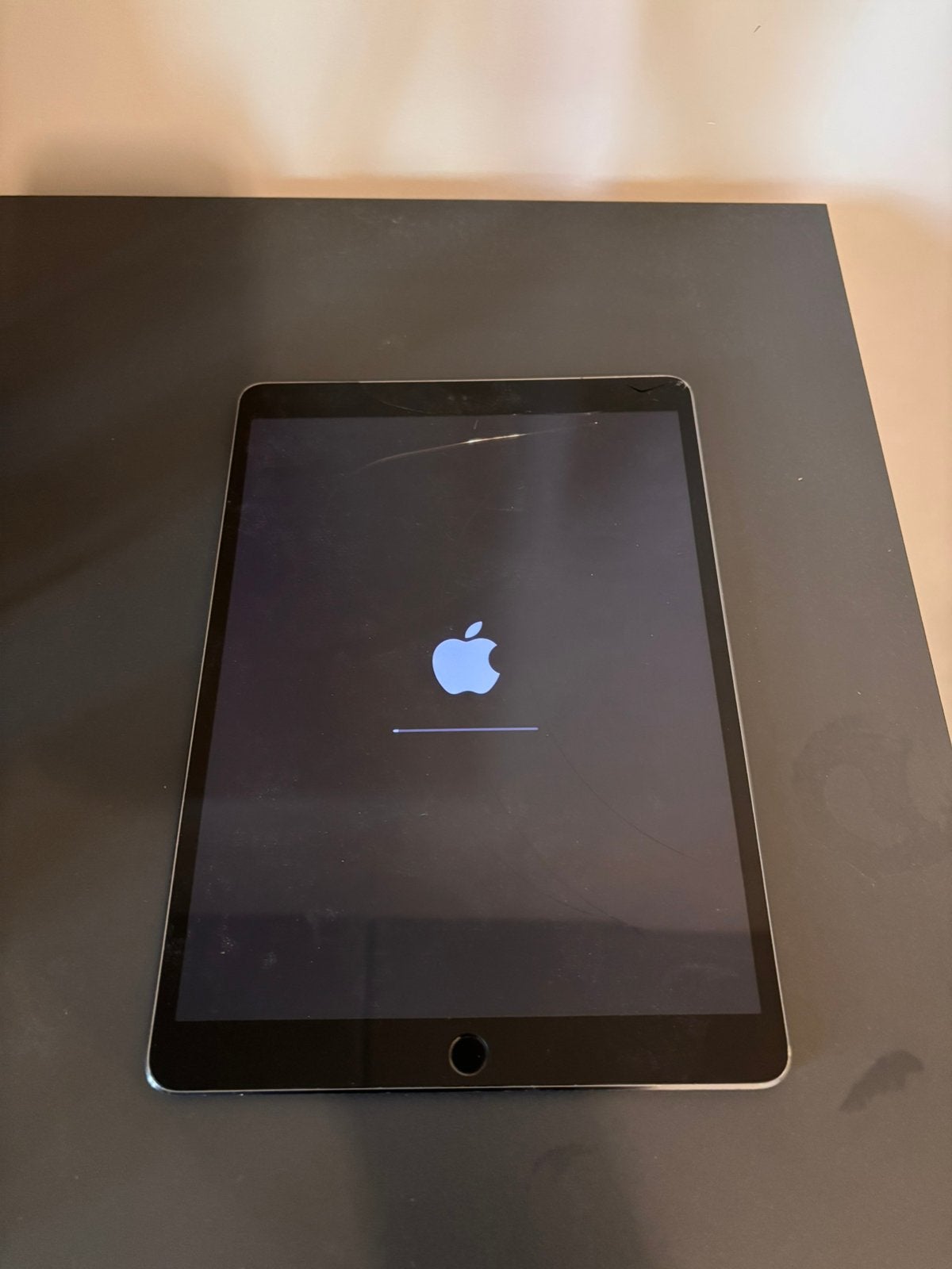 Apple iPad Pro 10.5 inch,  Wi-Fi + Cellular, Gebruikt, Apple iPad, Zwart, 64 GB