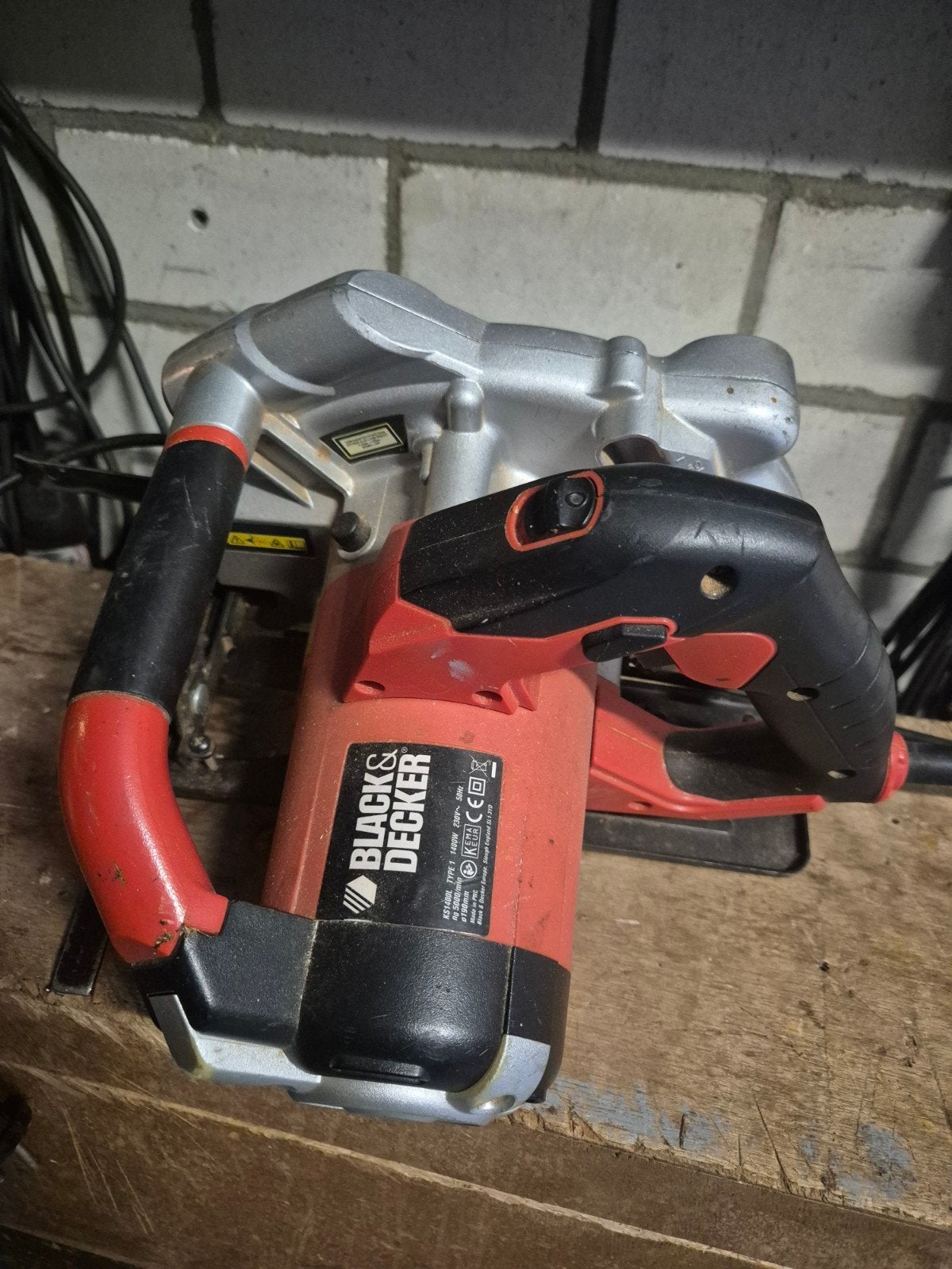 Black & Decker Cirkelzaag 1400W - Goede Staat, Gebruikt, Cirkelzaag, Ophalen of Verzenden, Black & Decker