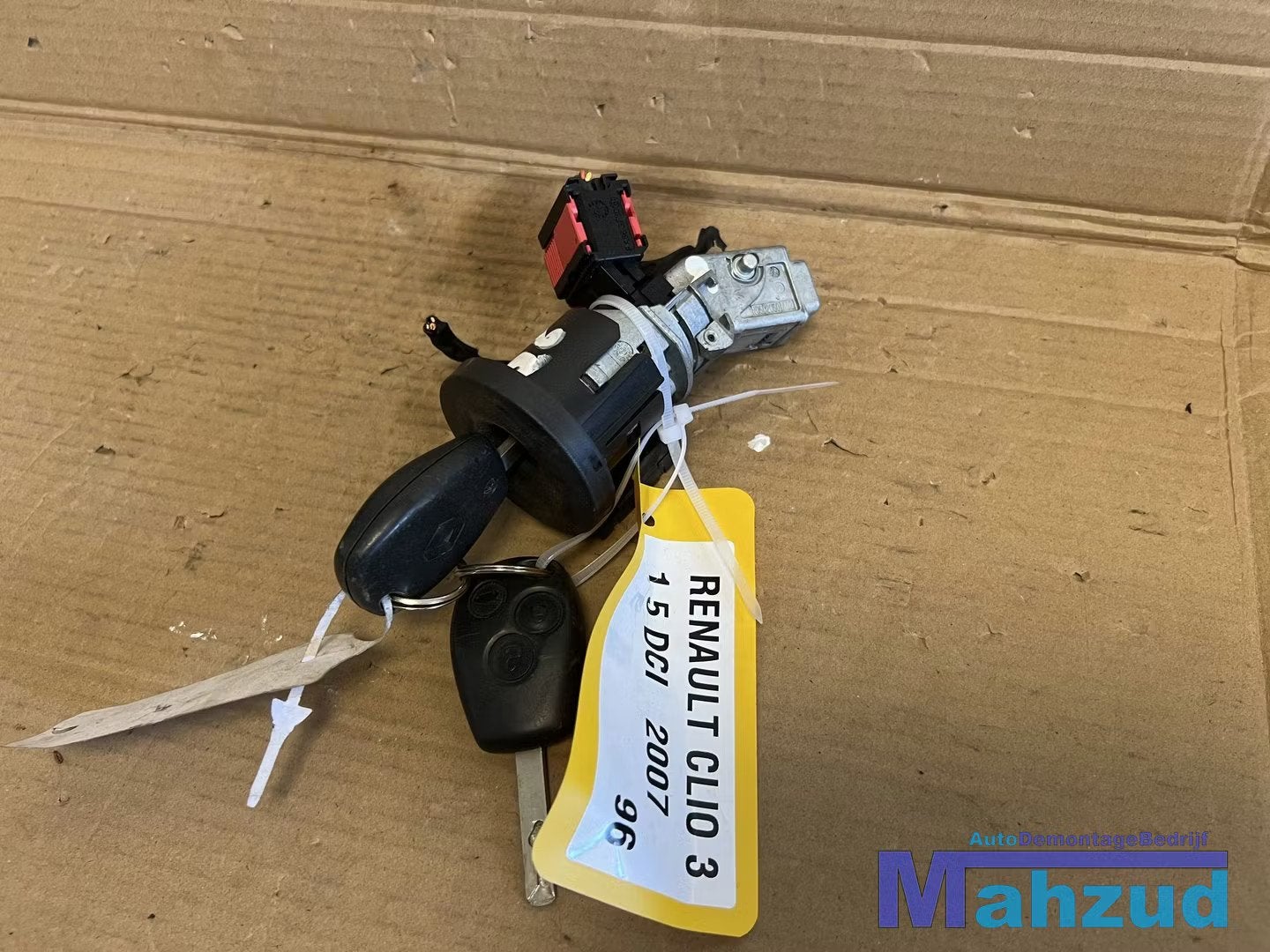 RENAULT CLIO 3 contactslot met 2 sleutels 2005-2012, Renault Group, Gebruikt, Contact.group@renault.com, Renault