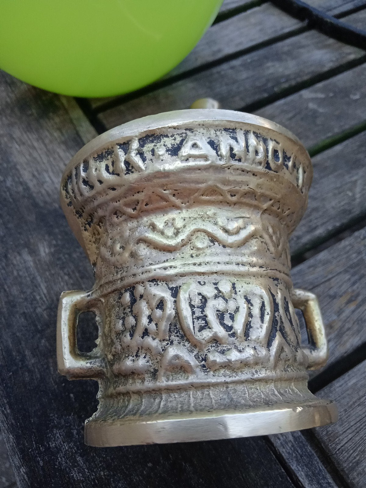 Antieke bronzen vijzel uit 1590 voor medicijnen/kruiden, Ophalen of Verzenden, Brons