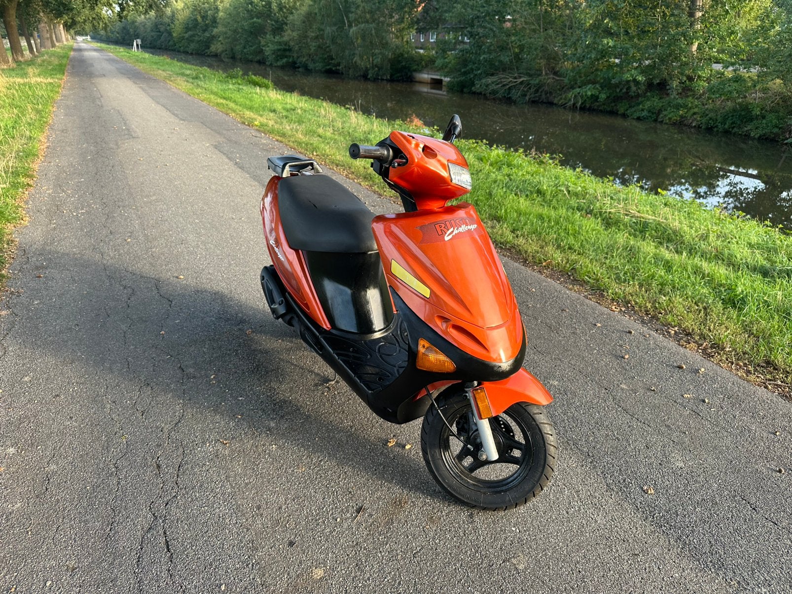 Hyosung Rush 50cc 2takt, Ophalen, Tweetakt, Zo goed als nieuw, 50 cc