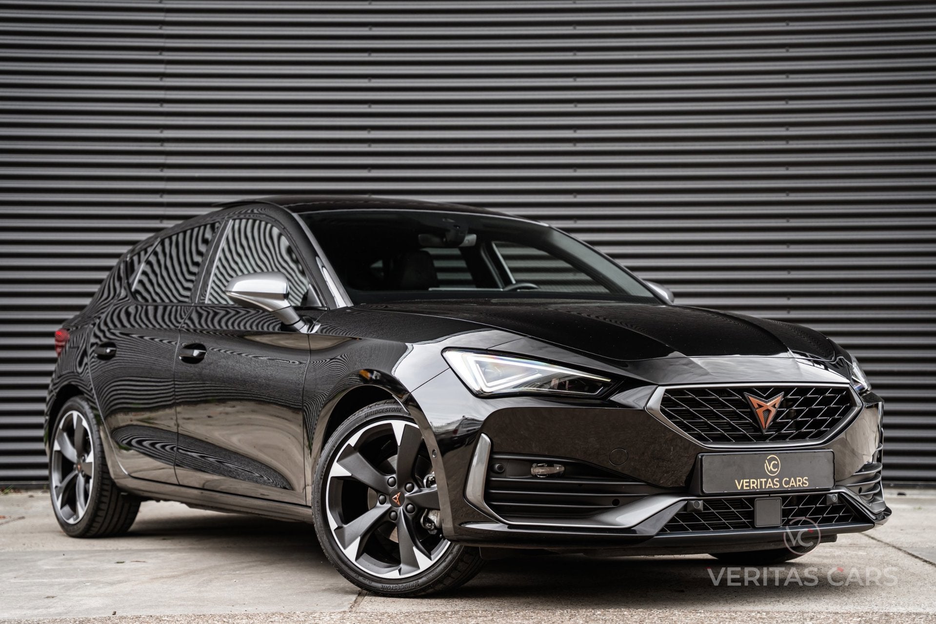 Cupra Leon 1.5 eTSI Business Edition 150PK|Pano|Camera|ACC|L, Auto's, Cupra, 4 cilinders, 150 pk, Leon, Zwart