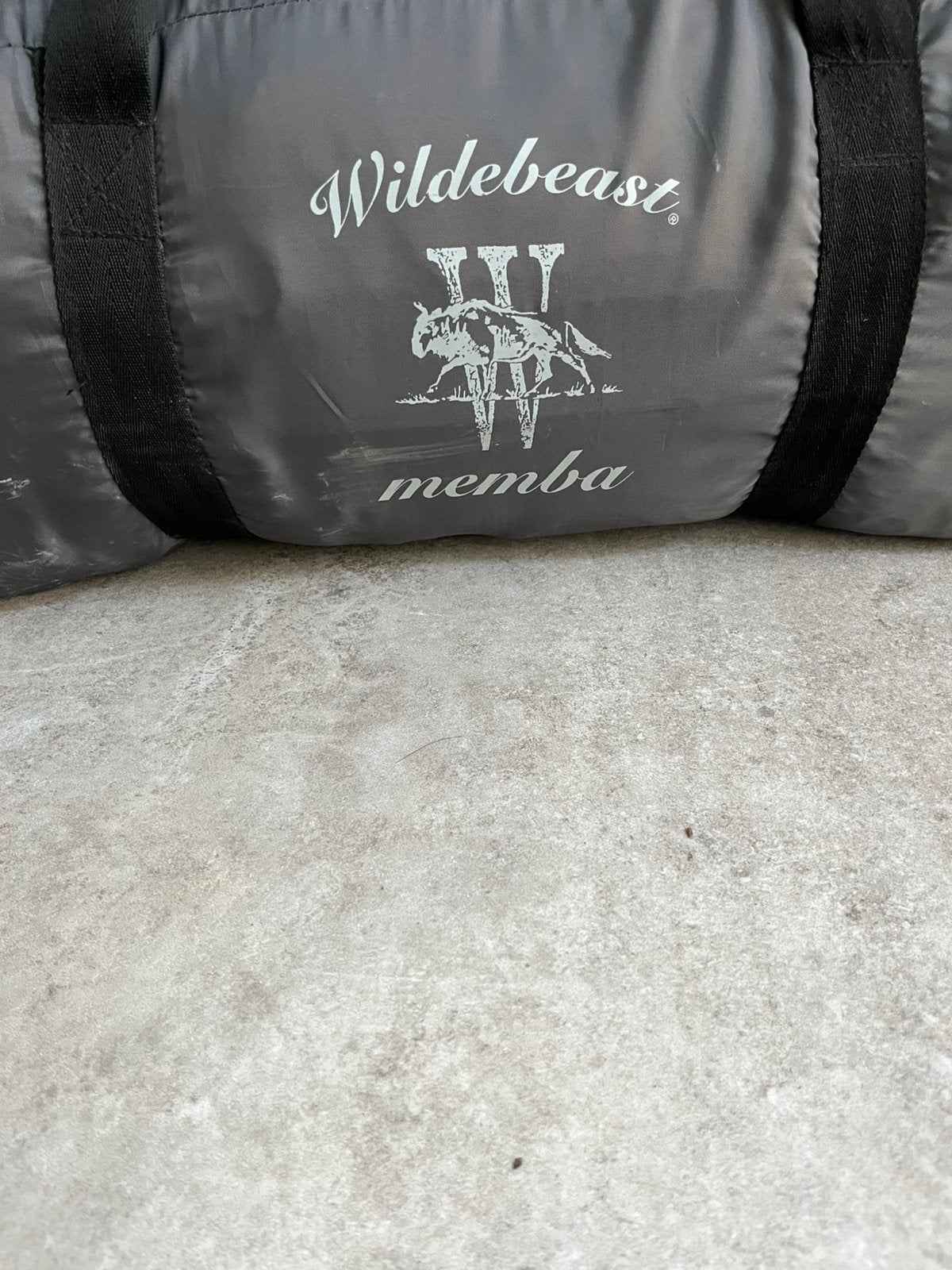 Tent wildebeast memba, Caravans en Kamperen, Tenten, Ophalen, Zo goed als nieuw