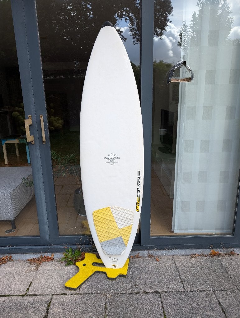 Bic 6.7 shortboard, Watersport en Boten, Golfsurfen, Ophalen, Gebruikt, Shortboard, Met vinnen
