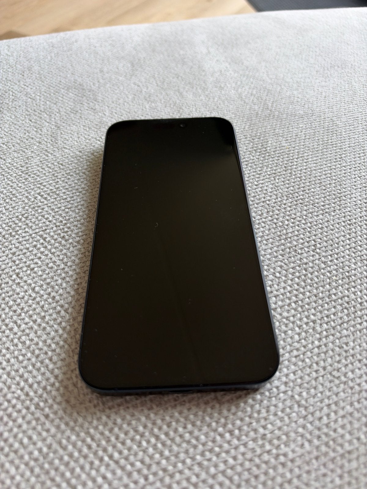 Foto 2 van iPhone 15 Pro Max in goede staat!