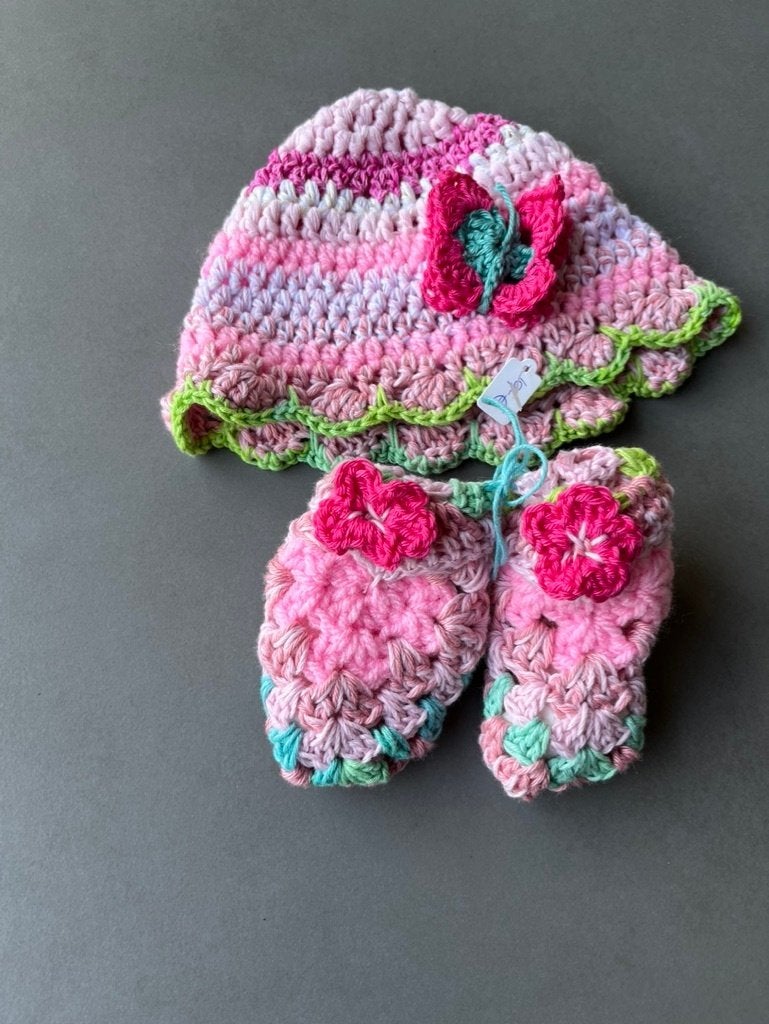 Nieuw gehaakt baby muts/ want/slof setje, Maat 62, Nieuw, Verzenden, Jongetje of Meisje