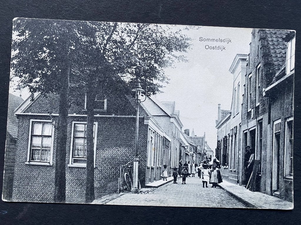Ansichtkaart Oostdijk in Sommelsdijk /  gelopen