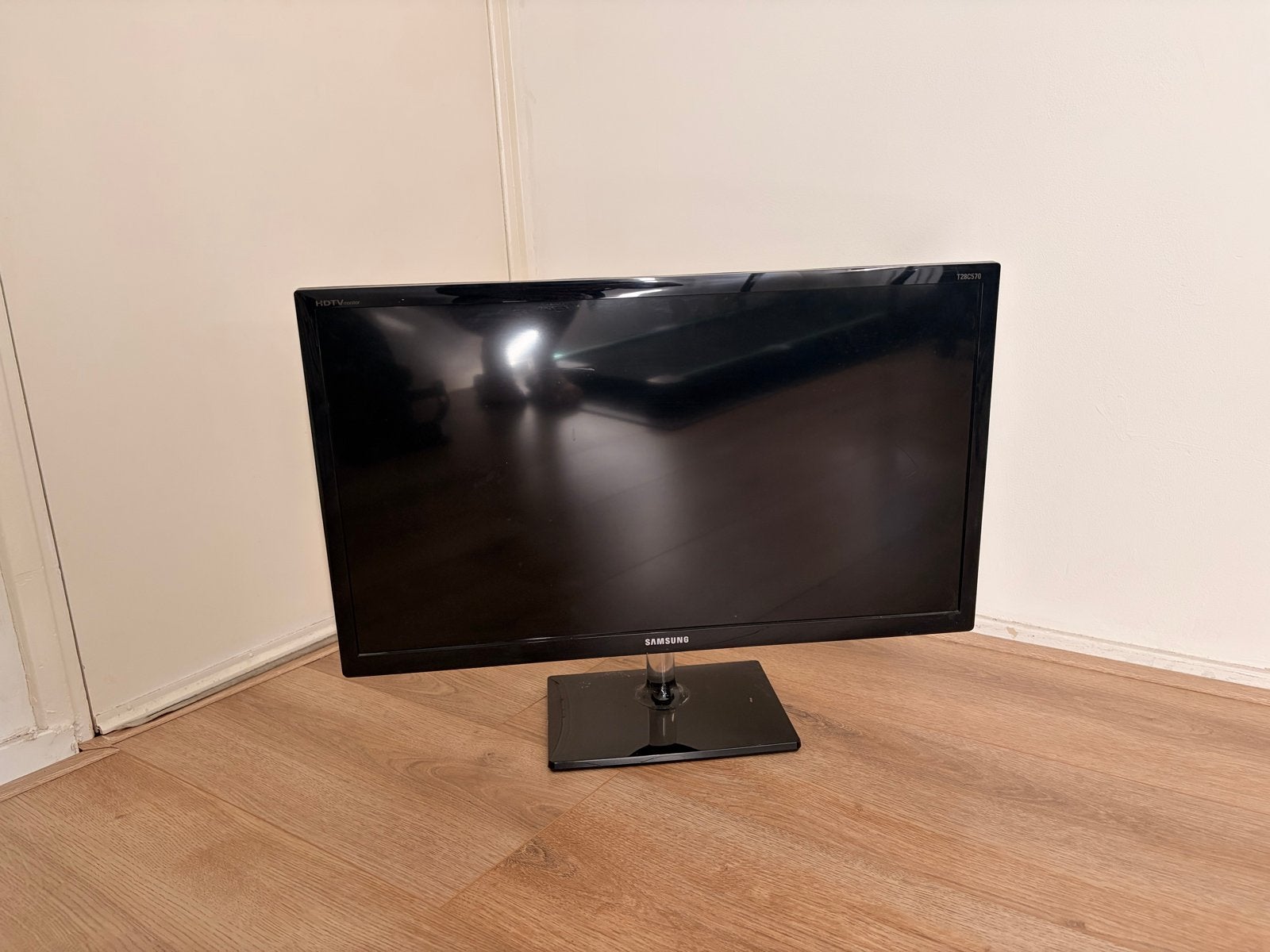 Samsung T28C570 28 inch LED Monitor / TV (Full HD), Ophalen, 50 Hz, HD Ready (720p), Samsung