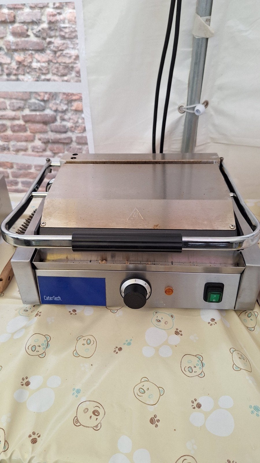 Catertech contact grill, Ophalen