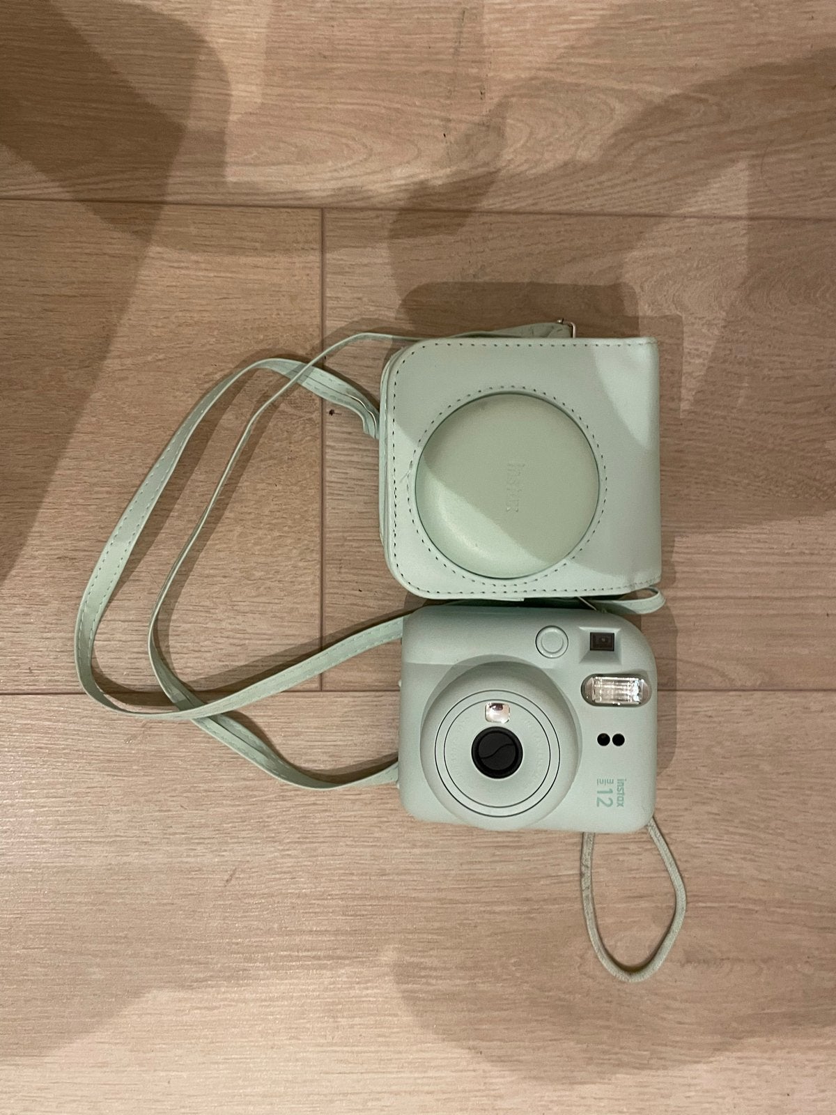 Fujifilm Instax Mini 12 Instant Camera met hoesje, Ingebouwde flitser, Gebruikt, Instant camera, Ophalen of Verzenden