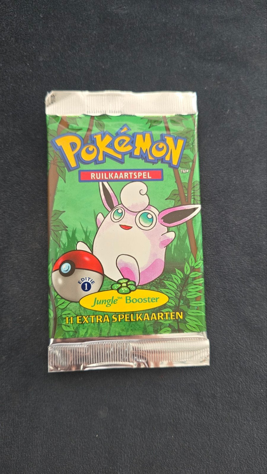 Oude Pokémon first edition Nederlandse booster pack, Hobby en Vrije tijd, Verzamelkaartspellen | Pokémon, Ophalen of Verzenden