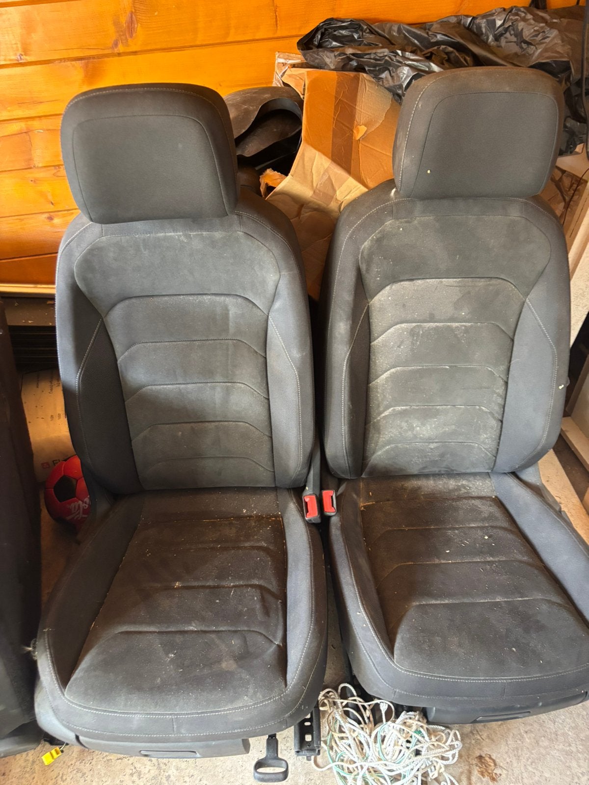 Tiguan ll stoelen acatara met aibags en verwarming, Ophalen, Gebruikt, Volkswagen