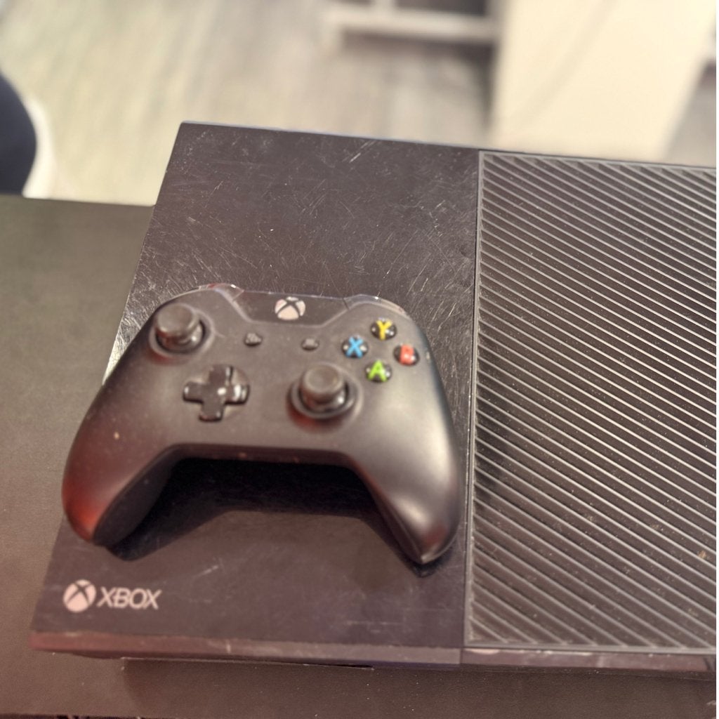 Microsoft Xbox One 500GB Zwart met controller, Xbox, Gebruikt, Support@xbox.com, One Microsoft Way
Redmond, WA 98052-6399