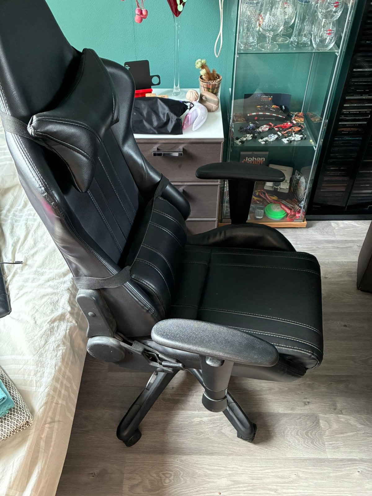 Gamestoel, kleur zwart, Ophalen, Gaming bureaustoel, Zo goed als nieuw, Zwart