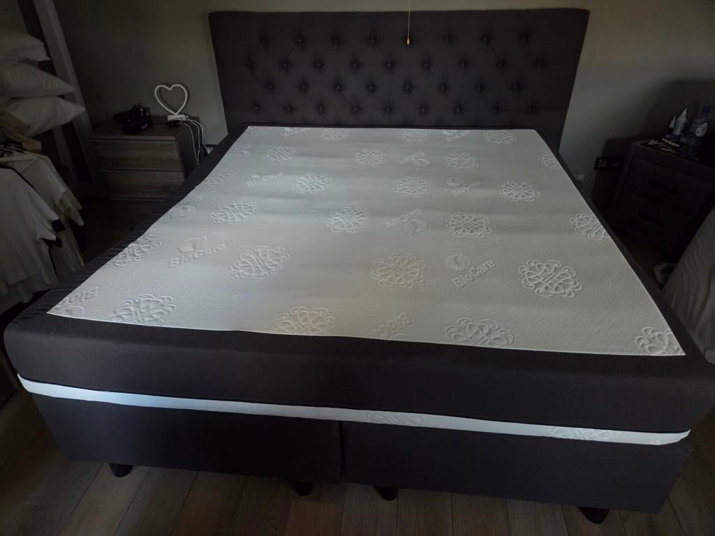 Pocket vering matras, Wit, Tweepersoons, Ophalen of Verzenden, Zo goed als nieuw