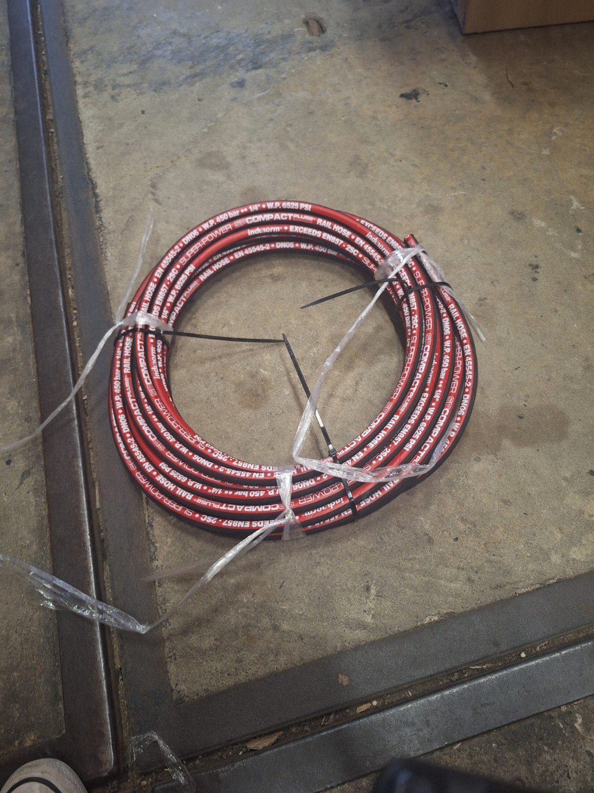 Hydraulische slang - Compact Rail Hose EN 45545-2, Ophalen of Verzenden, Onbekend, raadpleeg de verpakking, Superpower Compact