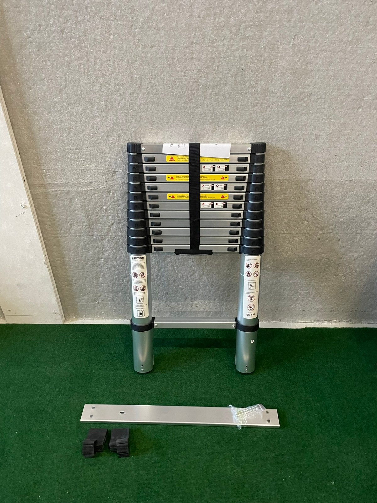 Nieuwe Nürnberg 3.8 of 4.4M telescoop ladders, Ophalen, Nurnberg, Nieuw, De kooi