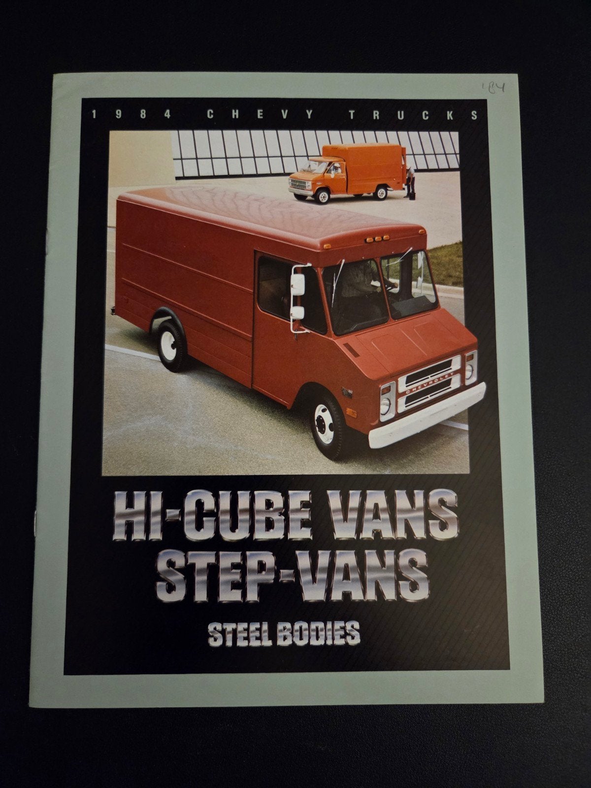 Brochure Chevrolet Hi-Cube Vans / Step-Vans 1984 USA, Ophalen of Verzenden, Zo goed als nieuw, Chevrolet