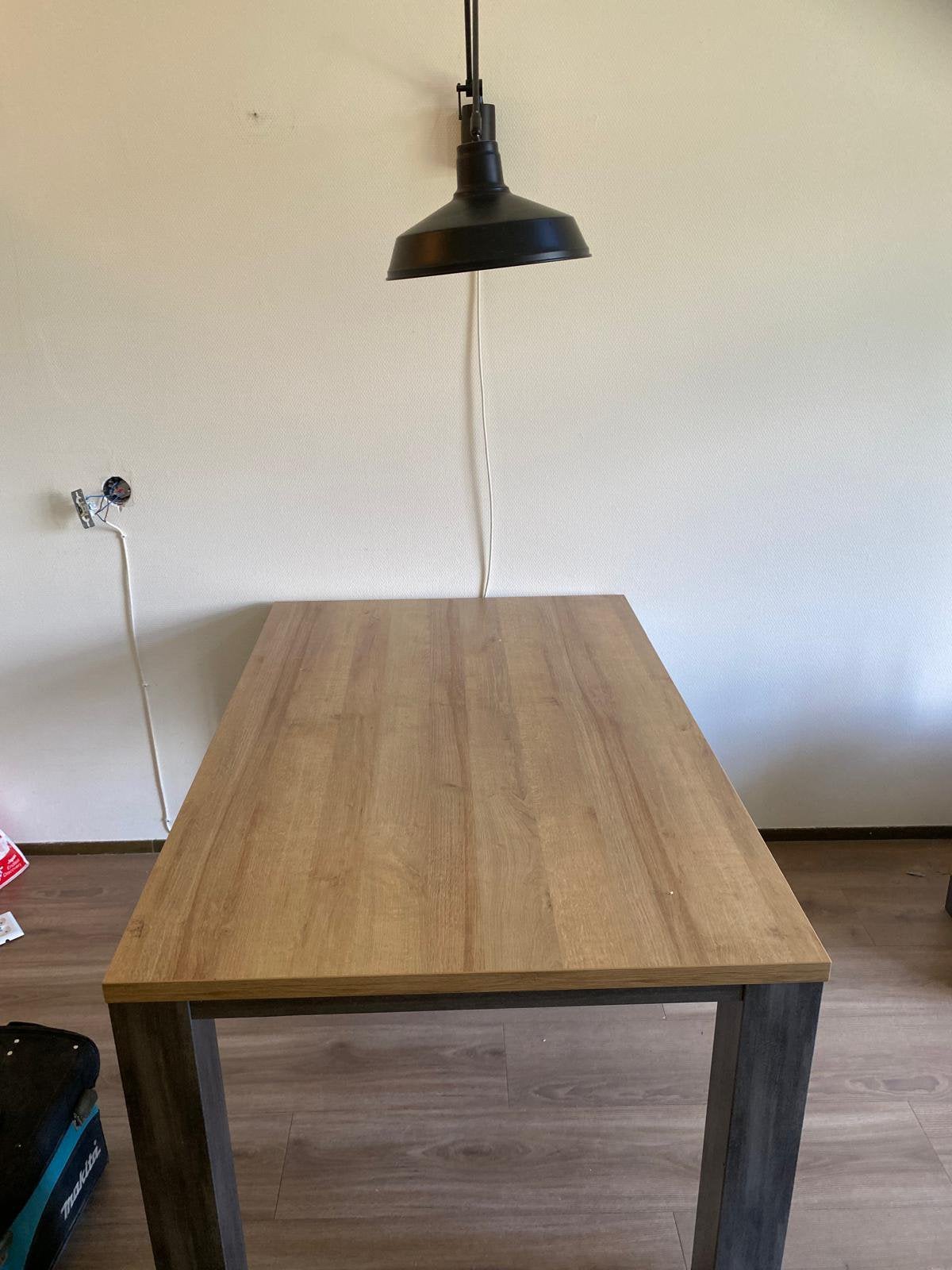 Eettafel uit de serie Finn van Leen Bakker, Ophalen, Zo goed als nieuw, Rechthoekig, 50 tot 100 cm