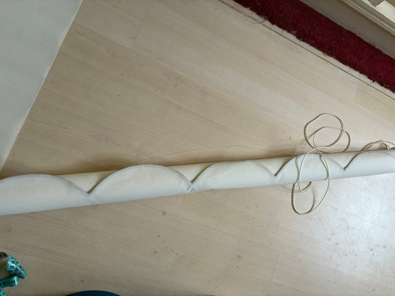 Rolgordijn 2 stuks 121x165 cm met schulp, crème/wit, Ophalen, Inclusief montageonderdelen, Gebruikt, Rolgordijn