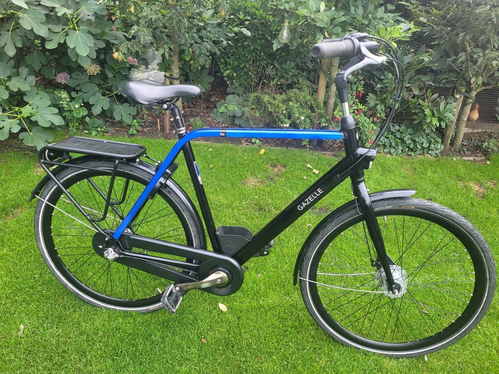 Nette Gazelle CityGo C3
28 inch
3 versnellingen
60 cm frame, Ophalen, Versnellingen, Zo goed als nieuw, 57 tot 61 cm