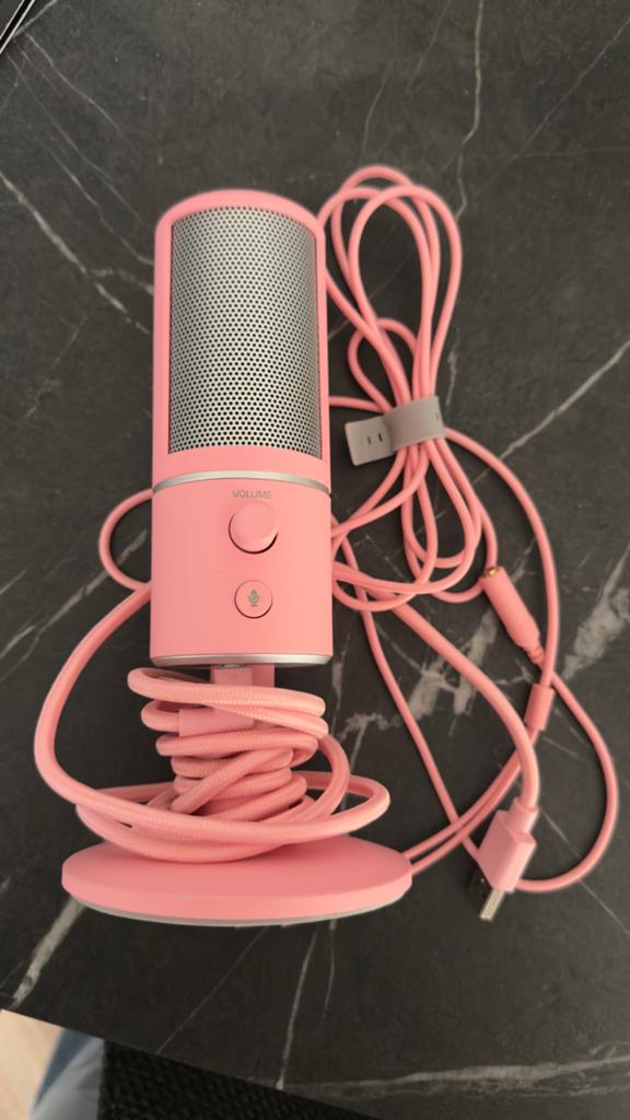 Razer Seiren X Quartz microfoon en koptelefoon houder roze, Ophalen, Zo goed als nieuw, Overige typen