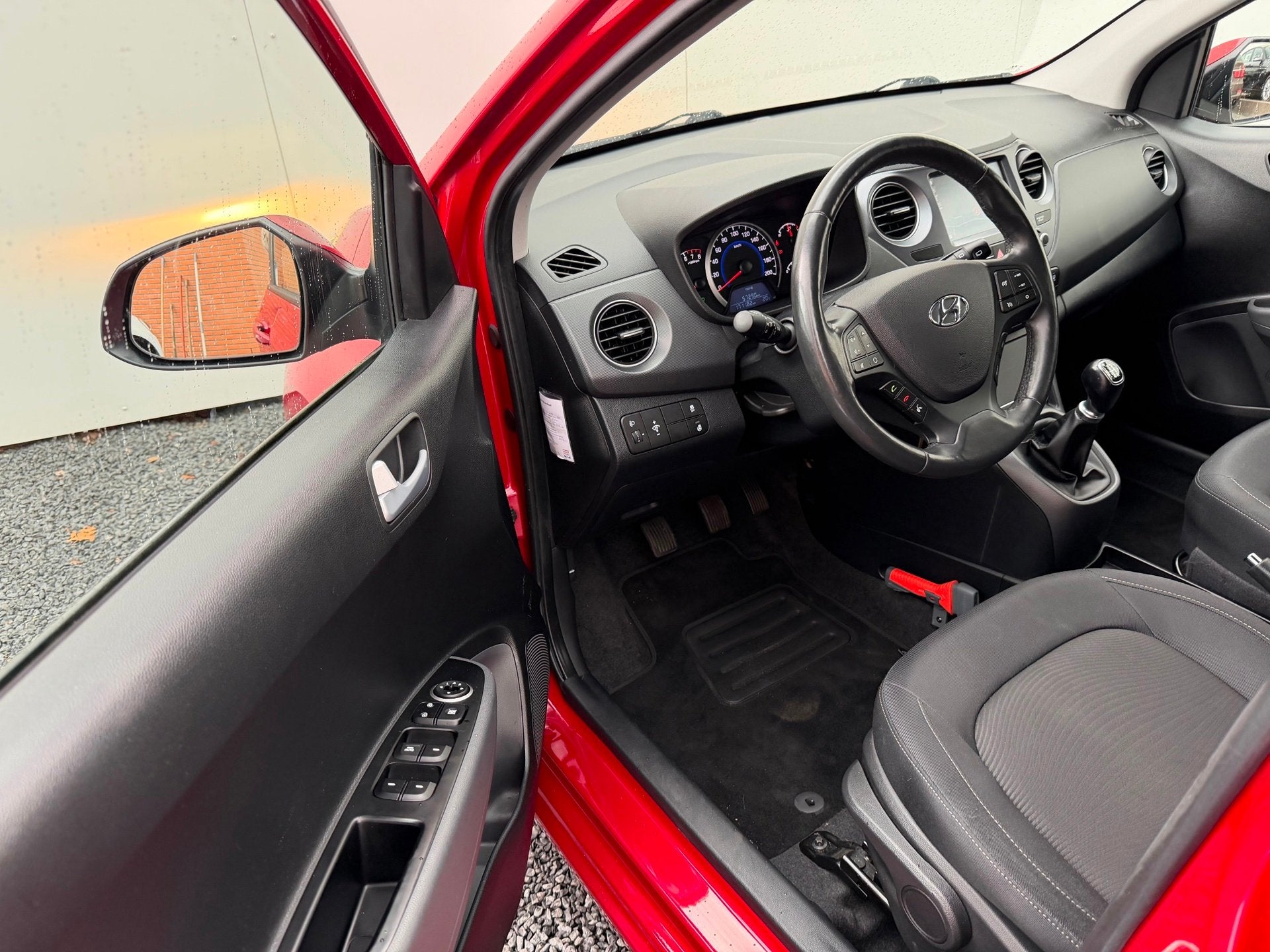Hyundai I10 1.0i Premium | 2020 | Stoelverwarming | Navigati, Auto's, Hyundai, Stof, Gebruikt, Met garantie (alle), Origineel Nederlands