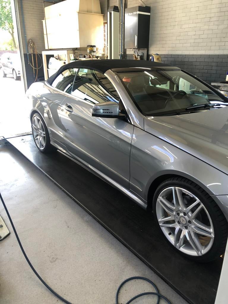 Unieke km stand 19.500 km!!!, Auto's, Automaat, Euro 5, Achterwielaandrijving, Zwart
