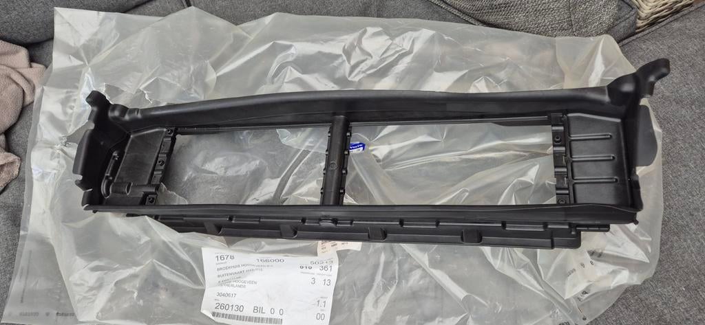 Luchtinlaat voorbumper Volvo V90 -Volvo onderdeel 31383991, Ophalen of Verzenden, Nieuw, Volvo