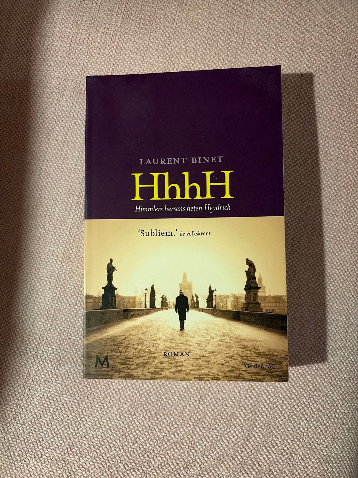 HhhH - Laurent Binet (Roman), Boeken, Romans, Zo goed als nieuw, Europa overig, Ophalen of Verzenden