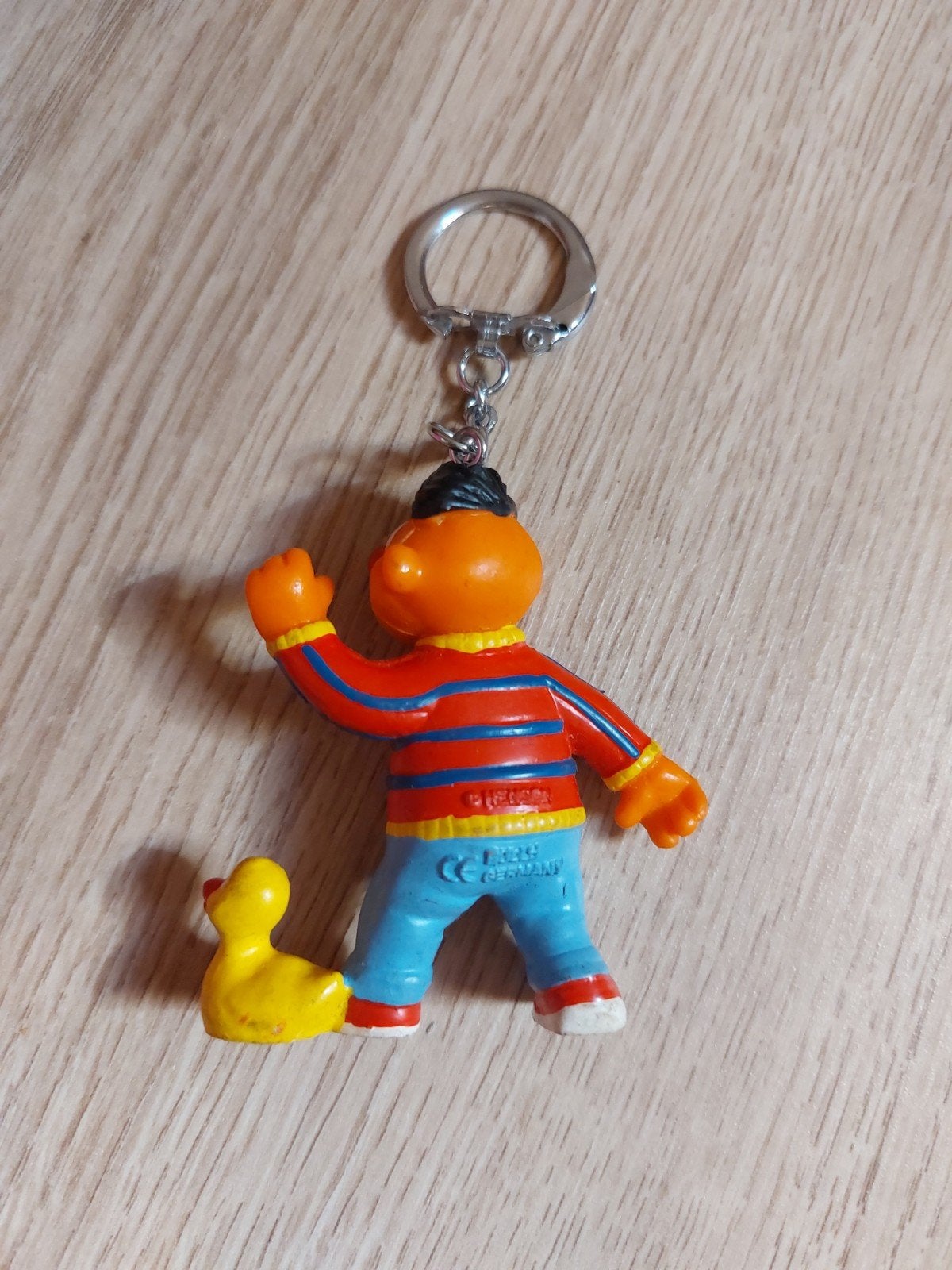 Sesamstraat Ernie sleutelhanger 8 cm *, Verzamelen, Ophalen of Verzenden