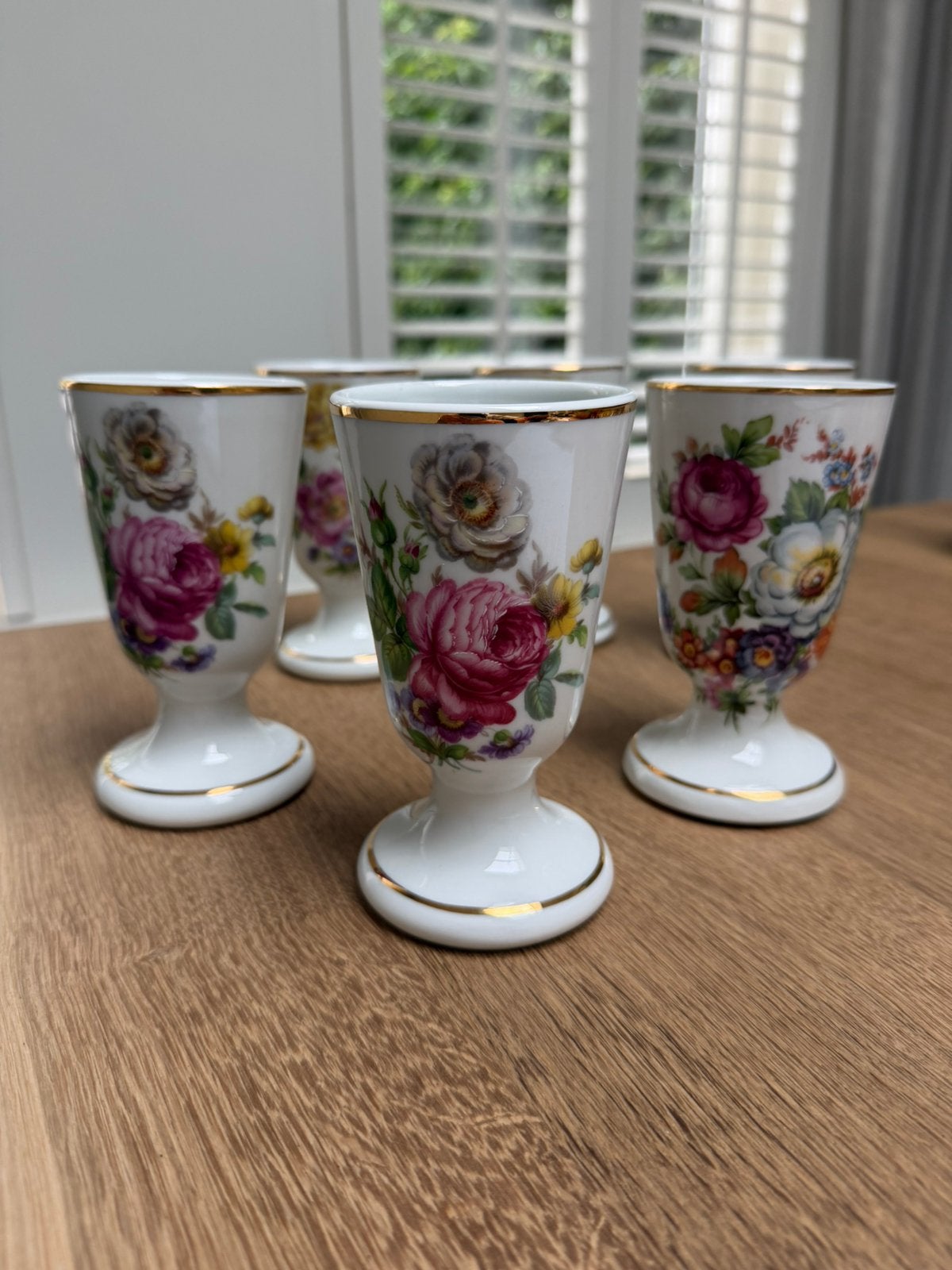 Limoges porseleinen bekers met bloem, Ophalen of Verzenden