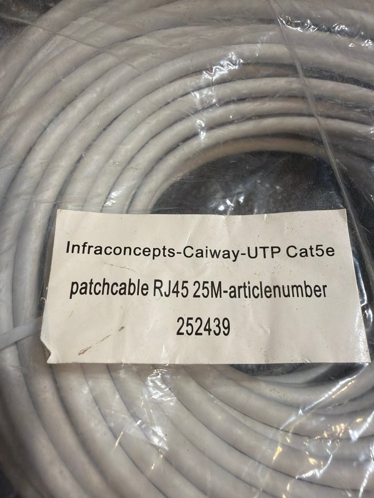 UTP Cat5e patchkabel RJ45 25M en Coax kabel, Ophalen, Nieuw