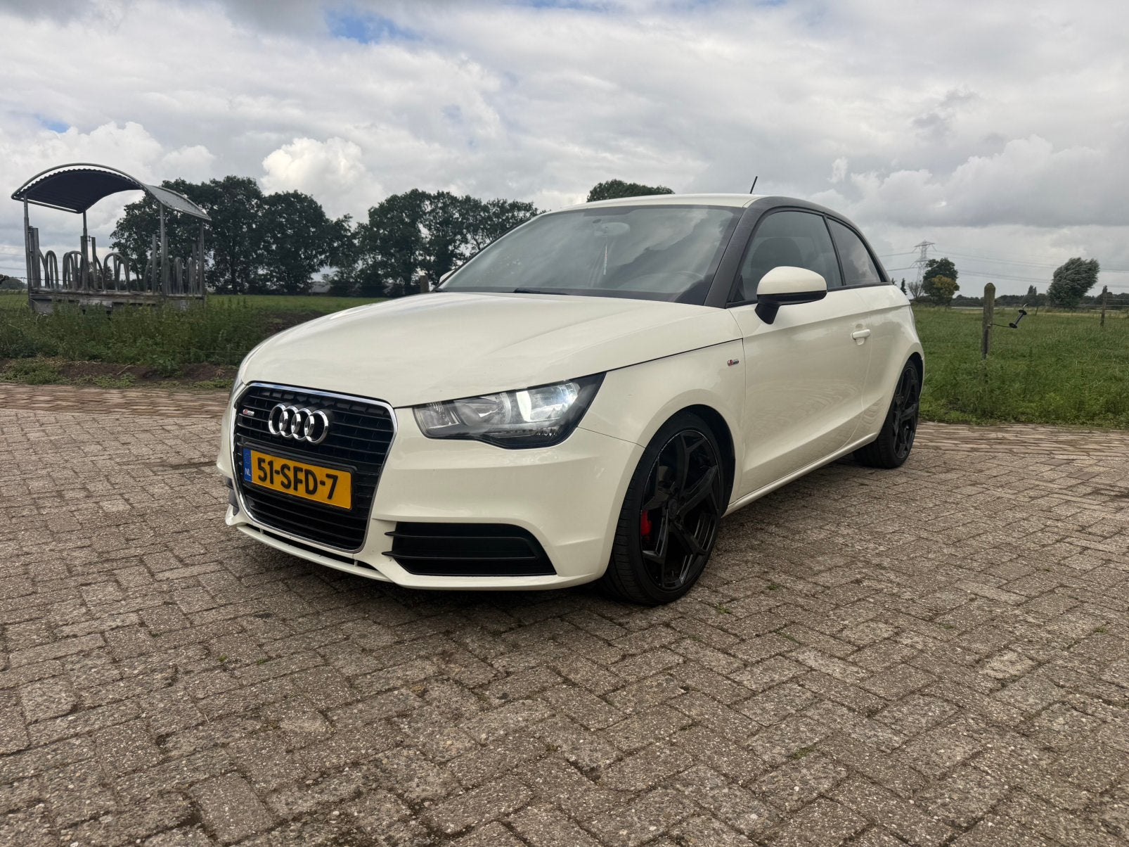 Audi A1 1.2 Tfsi 63KW 2011 Wit, Auto's, Voorwielaandrijving, Stof, Zwart, 4 cilinders