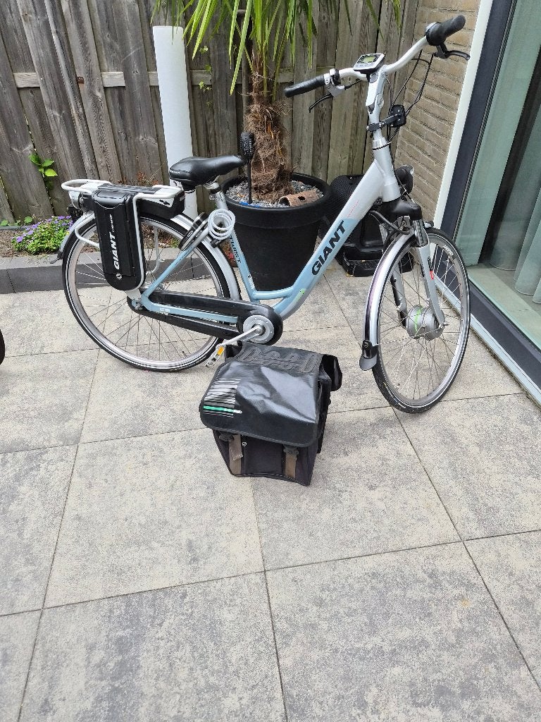 Giant elektrische fiets, Ophalen, Zo goed als nieuw, Giant
