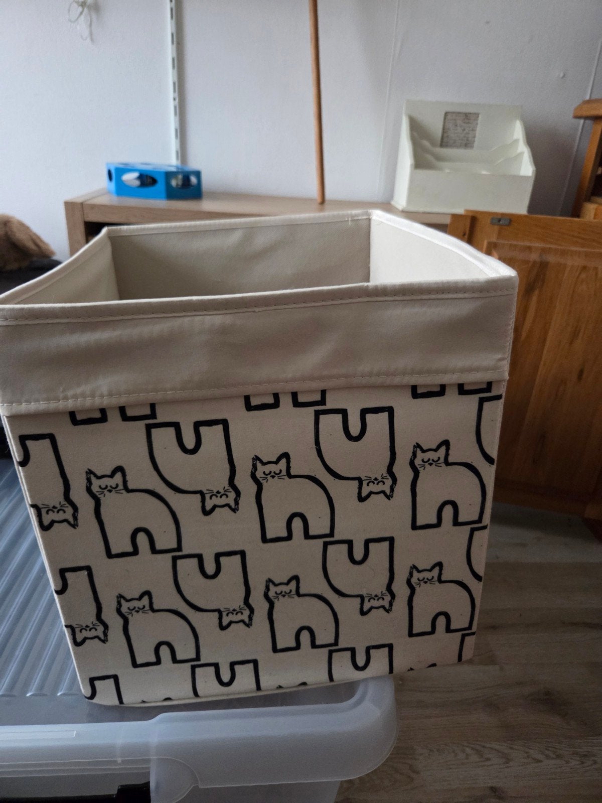 2 mooie kallas manden 1 drone mand met poezen patroon, Huis en Inrichting, Woonaccessoires | Schalen en Manden, Ophalen, Rechthoekig
