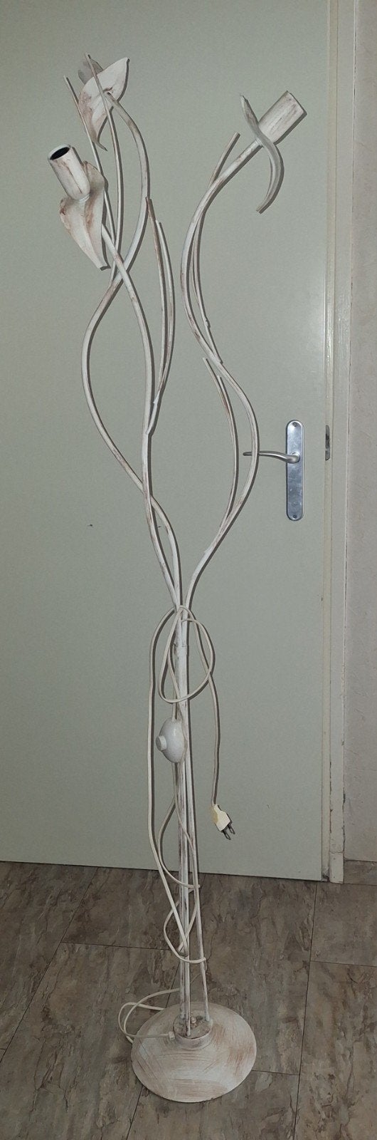 Decoratieve vloerlamp met bloemmotief, Gebruikt, E14 (klein), Metaal, 150 tot 200 cm