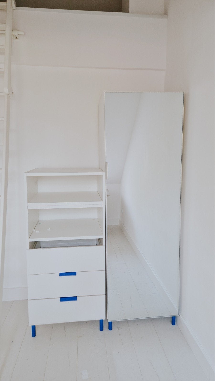 IKEA Platsa Kast met spiegeldeur en LED licht - Kinderkamer, Ophalen, Modern, functioneel, 50 tot 100 cm, 150 tot 200 cm